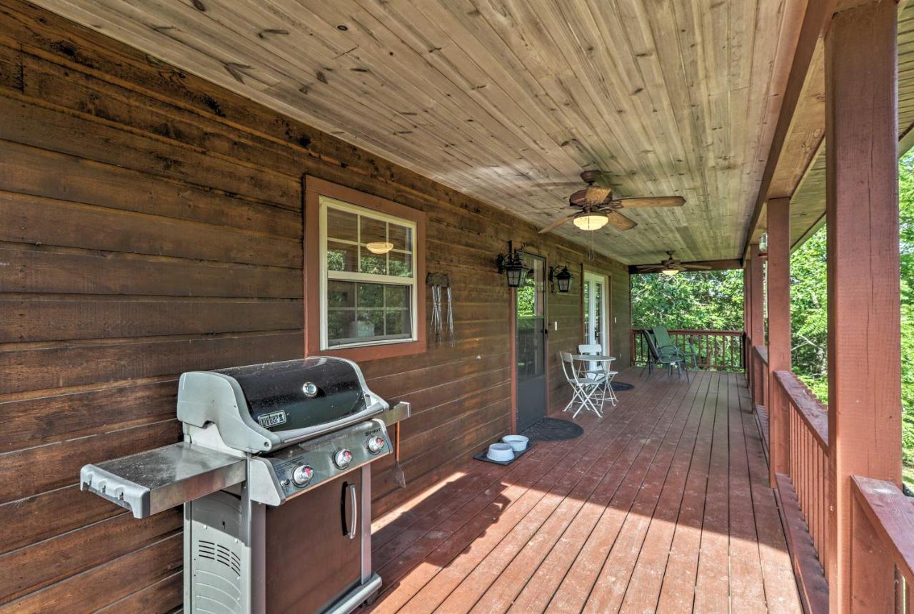 Vila Creekside Hideaway With Fire Pit And Creek Access! Mountain View Exteriér fotografie